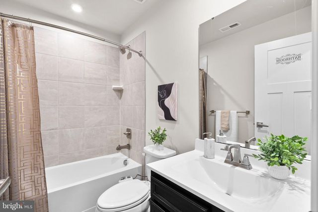 19708 PRESERVATION MEWS, Montgomery Village, MD 20886