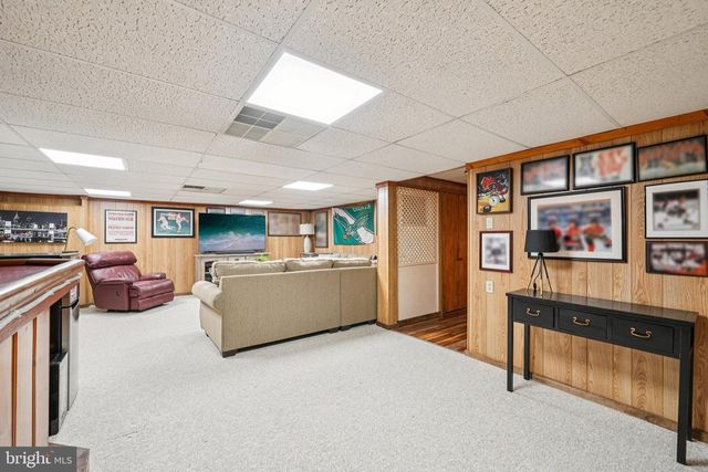 272 ALMWICH PL, Ambler, PA 19002