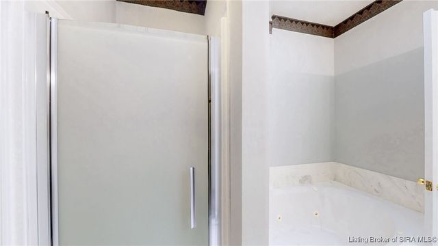 6616 Doris Court, Sellersburg, IN 47172