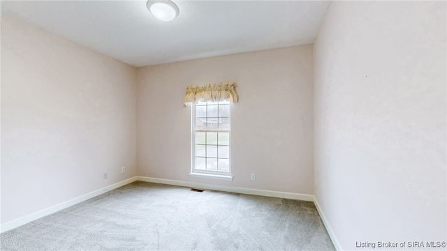 6616 Doris Court, Sellersburg, IN 47172