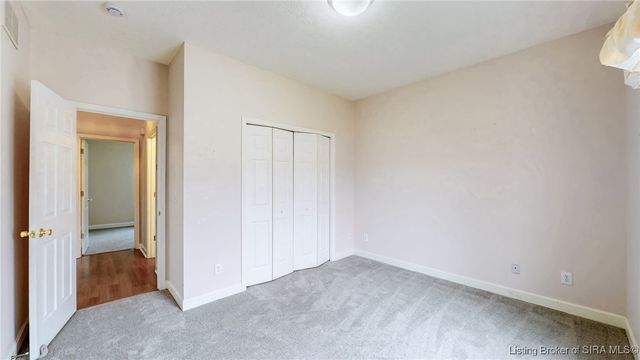 6616 Doris Court, Sellersburg, IN 47172