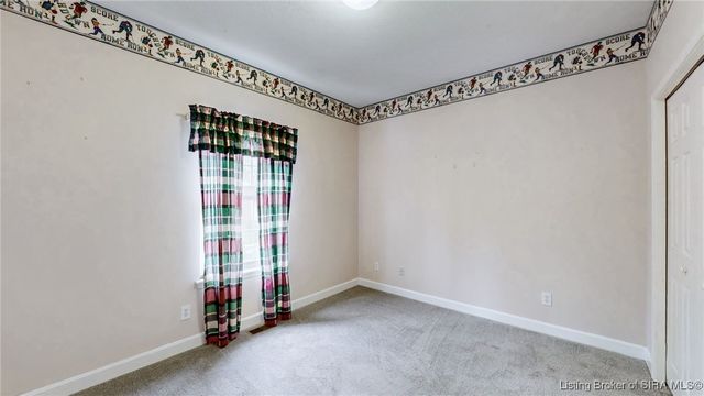 6616 Doris Court, Sellersburg, IN 47172