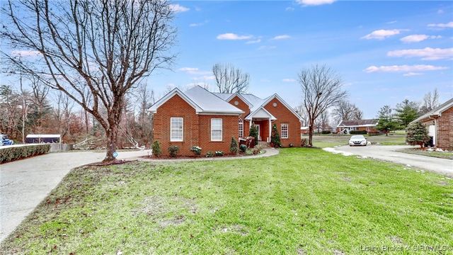 6616 Doris Court, Sellersburg, IN 47172