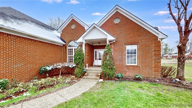 6616 Doris Court, Sellersburg, IN 47172