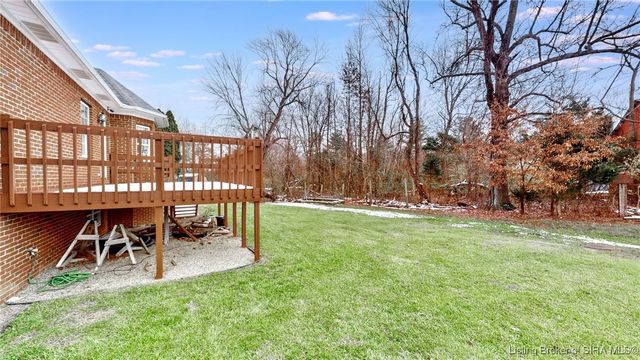 6616 Doris Court, Sellersburg, IN 47172