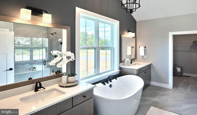 217 DAHLIA CIR, Lebanon, PA 17042