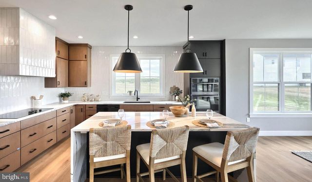 217 DAHLIA CIR, Lebanon, PA 17042