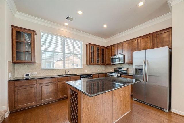 3302 Clearview Circle, Houston, TX 77025