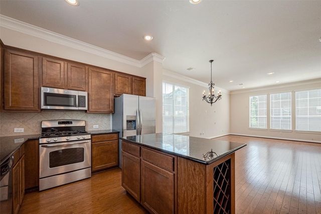 3302 Clearview Circle, Houston, TX 77025