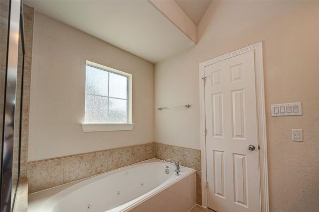 3302 Clearview Circle, Houston, TX 77025