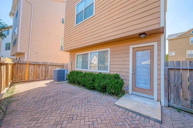 3302 Clearview Circle, Houston, TX 77025