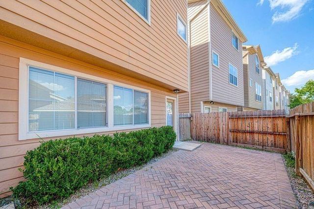 3302 Clearview Circle, Houston, TX 77025