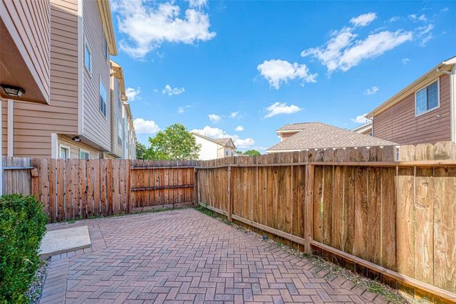 3302 Clearview Circle, Houston, TX 77025