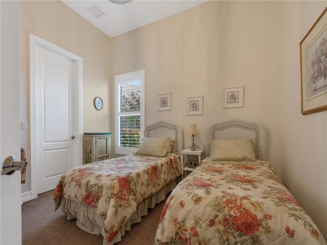 1070 River Wind Circle, Vero Beach, FL 32967