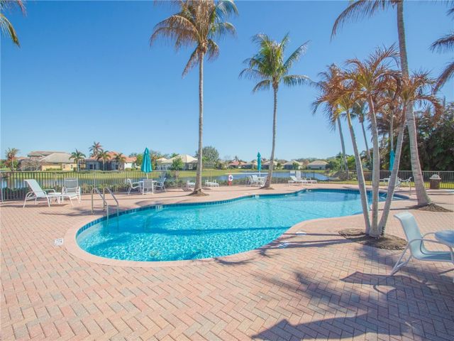 1070 River Wind Circle, Vero Beach, FL 32967