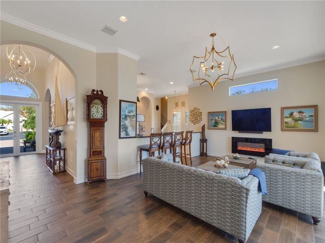 1070 River Wind Circle, Vero Beach, FL 32967