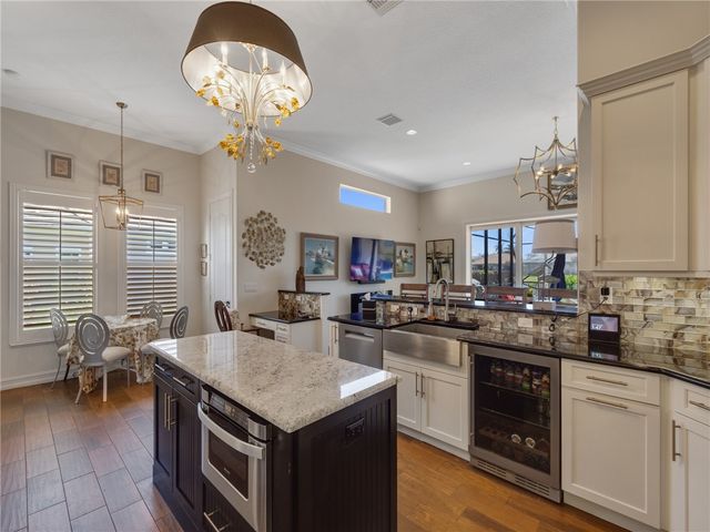 1070 River Wind Circle, Vero Beach, FL 32967