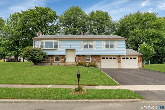 11 Apple Tree Terrace, West Haven, CT 06516