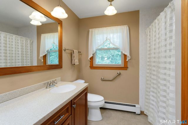 11 Apple Tree Terrace, West Haven, CT 06516