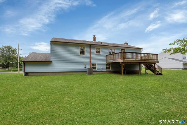 11 Apple Tree Terrace, West Haven, CT 06516