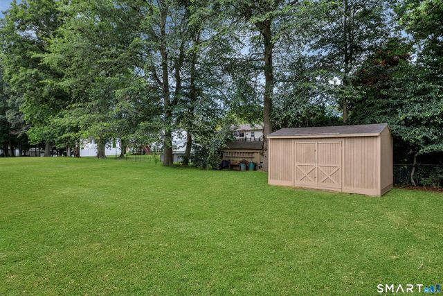11 Apple Tree Terrace, West Haven, CT 06516