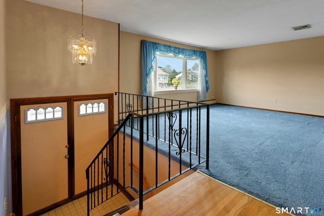 11 Apple Tree Terrace, West Haven, CT 06516