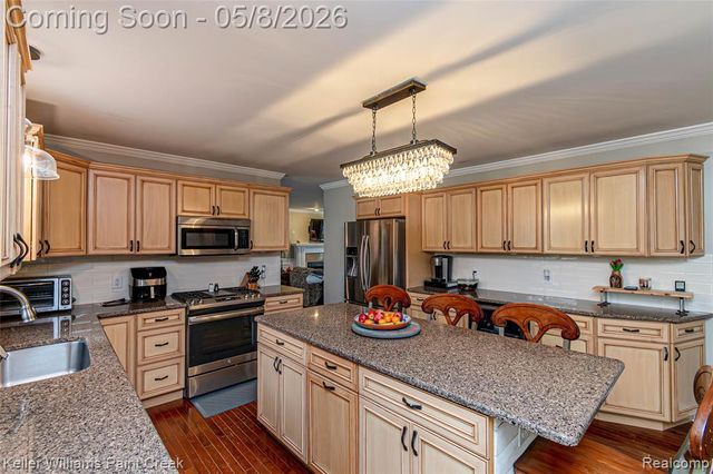 71030 E Pond Creek Drive, Romeo, MI 48065