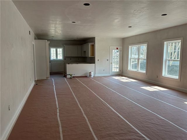 43 Wyndham Way, North Kingstown, RI 02852