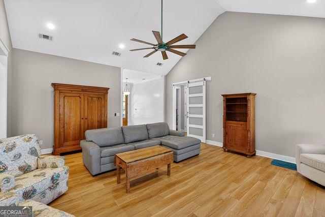 333 Bluffs Landing, Waverly, GA 31565