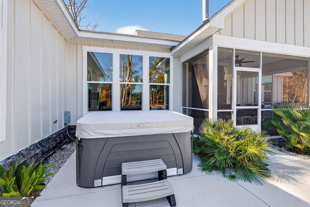 333 Bluffs Landing, Waverly, GA 31565