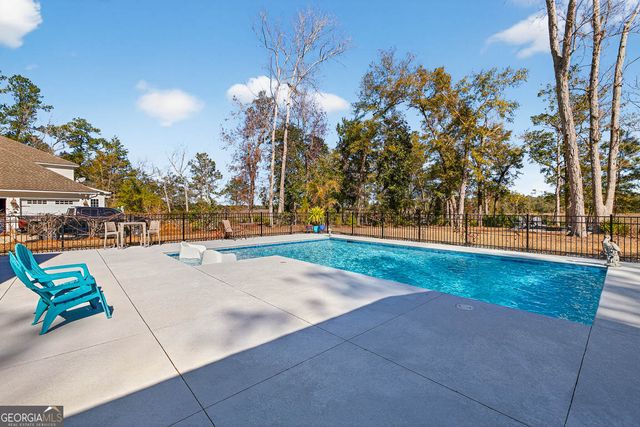 333 Bluffs Landing, Waverly, GA 31565