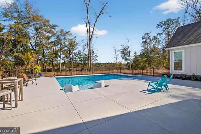 333 Bluffs Landing, Waverly, GA 31565