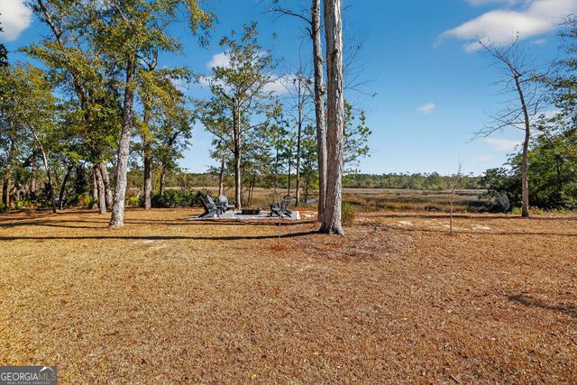 333 Bluffs Landing, Waverly, GA 31565