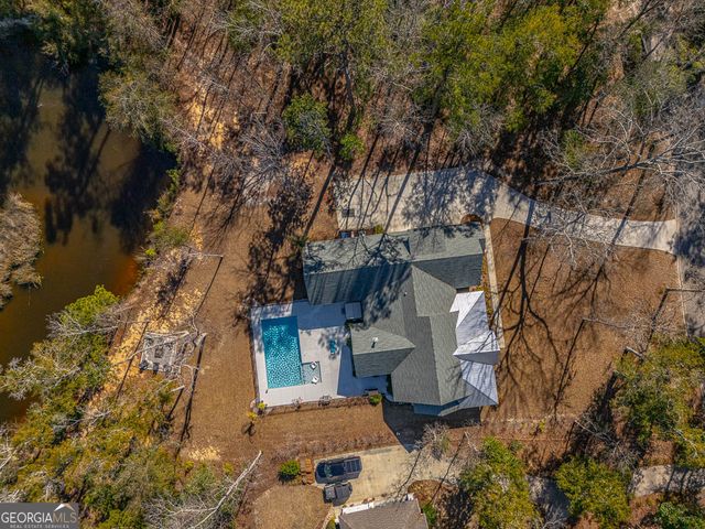 333 Bluffs Landing, Waverly, GA 31565