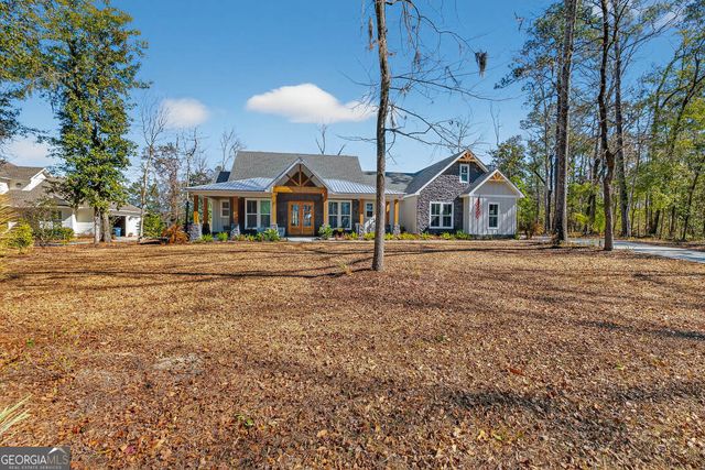 333 Bluffs Landing, Waverly, GA 31565