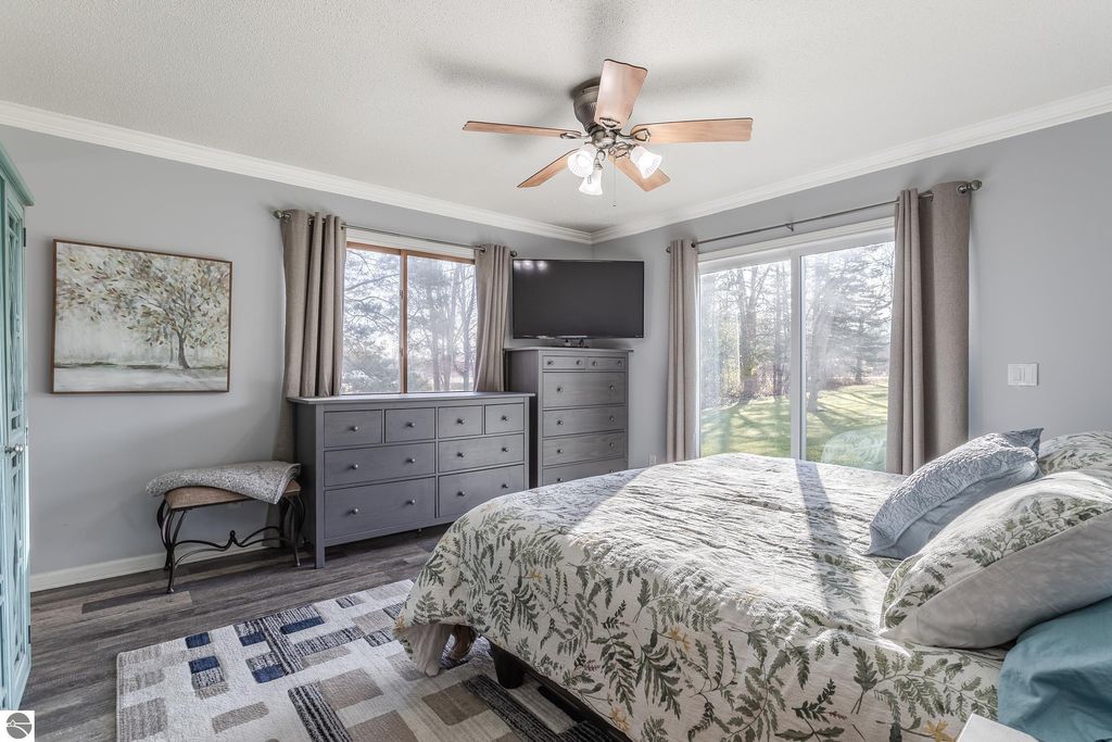 Image 18 of property listing at 1009 Radov Road, Gladwin, MI 48624