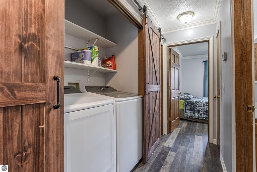 Image 20 of property listing at 1009 Radov Road, Gladwin, MI 48624