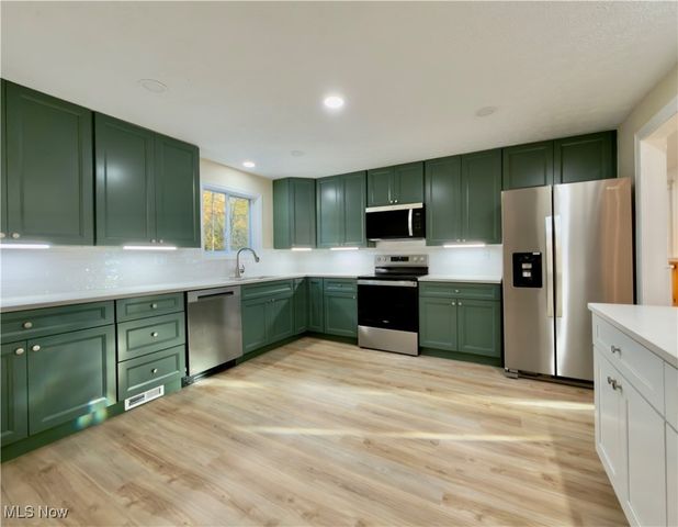 8285 Munson Road, Mentor, OH 44060