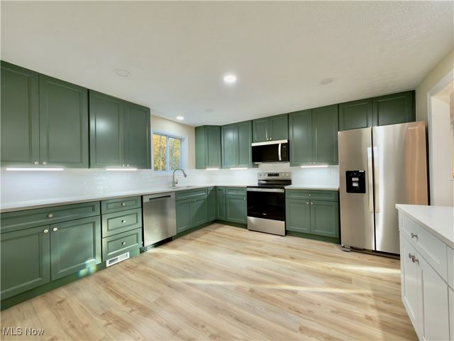 8285 Munson Road, Mentor, OH 44060