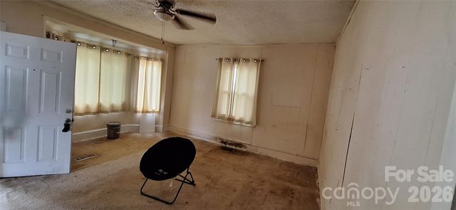 731 E Third Avenue, Gastonia, NC 28054