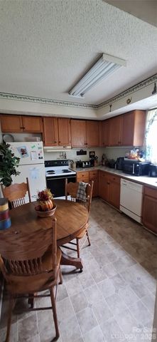 731 E Third Avenue, Gastonia, NC 28054