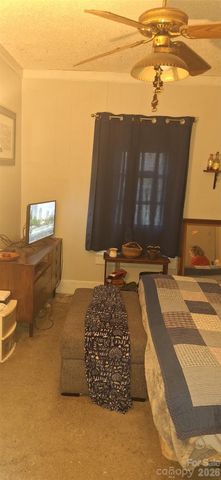 731 E Third Avenue, Gastonia, NC 28054