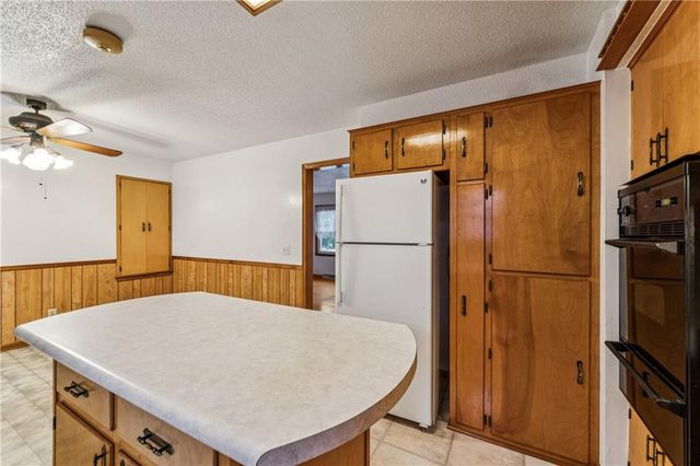 12 SE 15th Street, Concordia, MO 64020