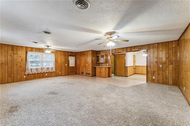 12 SE 15th Street, Concordia, MO 64020