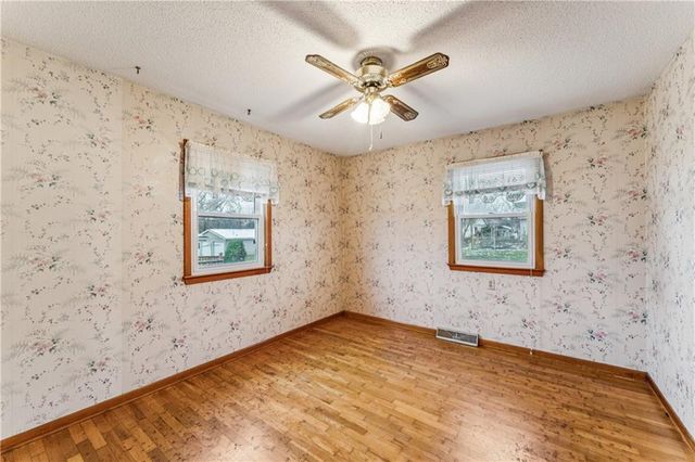 12 SE 15th Street, Concordia, MO 64020