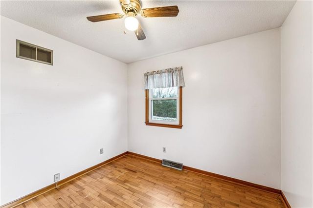 12 SE 15th Street, Concordia, MO 64020