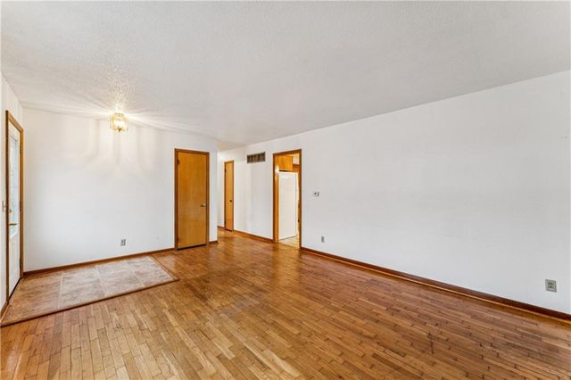 12 SE 15th Street, Concordia, MO 64020