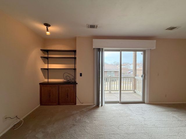 1211 48th Avenue 31, East Moline, IL 61244