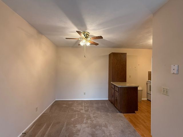 1211 48th Avenue 31, East Moline, IL 61244