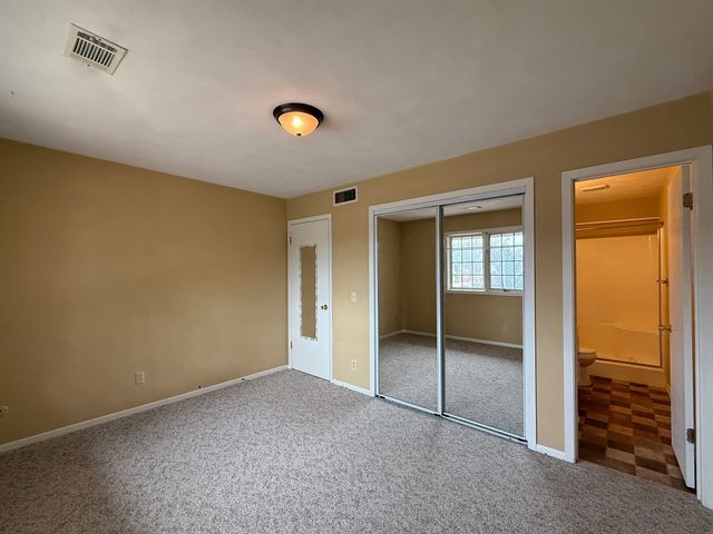 1211 48th Avenue 31, East Moline, IL 61244